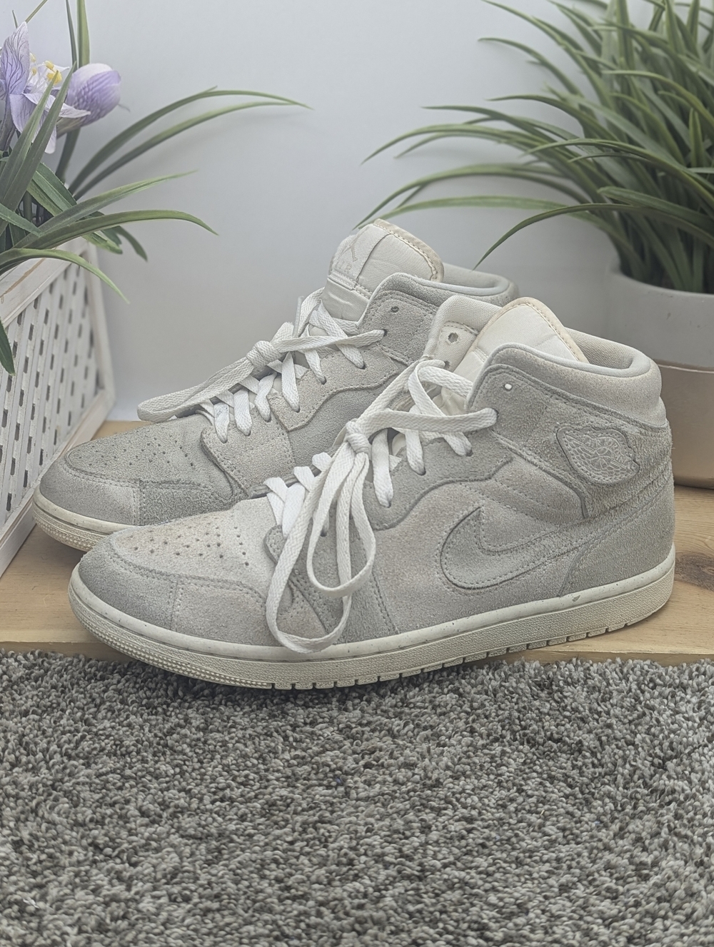 Nike Air Jordan 1 Men's Size 8.5 Mid SE GS Craft Pale Ivory Sail Shoes